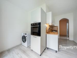 Prodej bytu 3+1, Ústí nad Labem - Střekov, Tolstého, 70 m2