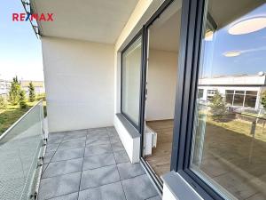 Pronájem bytu 2+kk, Praha - Dolní Počernice, Černodolská, 59 m2