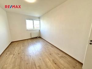 Pronájem bytu 2+kk, Praha - Dolní Počernice, Černodolská, 59 m2