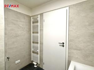 Pronájem bytu 2+kk, Praha - Dolní Počernice, Černodolská, 59 m2