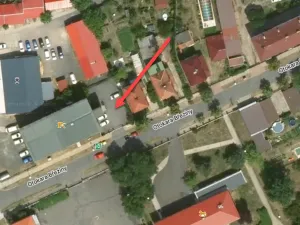 Pronájem garážového stání, Žatec, Otokara Březiny, 15 m2