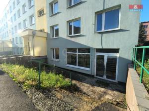 Prodej obchodního prostoru, Slaný, Na Dolíkách, 84 m2