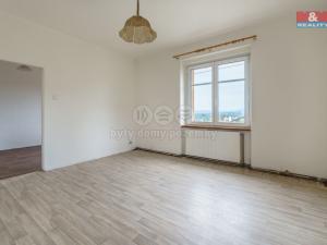 Prodej bytu 2+1, Karlovy Vary, K Linhartu, 63 m2