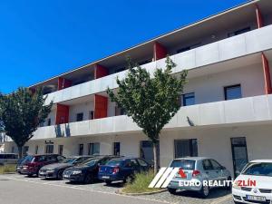 Pronájem bytu 1+kk, Zlín, Zahradní, 40 m2