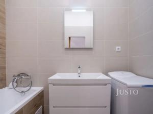 Pronájem bytu 2+1, Praha - Vinohrady, Americká, 46 m2