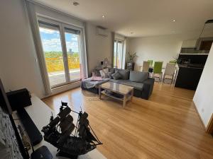 Prodej bytu 3+kk, Pohořelice, Znojemská, 90 m2