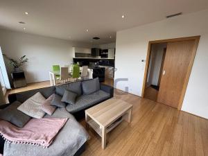 Prodej bytu 3+kk, Pohořelice, Znojemská, 90 m2