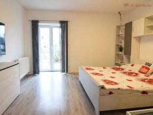 Prodej rodinného domu, Dubenec, 250 m2
