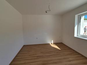 Prodej bytu 2+kk, Kunčice nad Labem, 70 m2