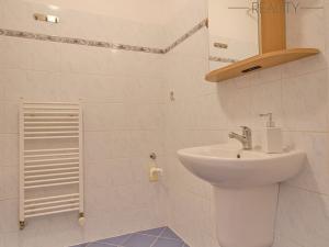 Prodej bytu 2+kk, Modletice, 62 m2
