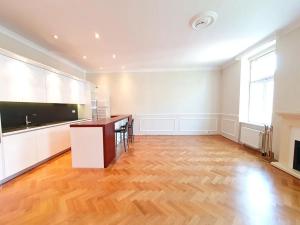 Pronájem bytu 2+1, Praha - Vinohrady, Belgická, 78 m2