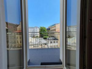 Pronájem bytu 2+1, Praha - Vinohrady, Belgická, 78 m2