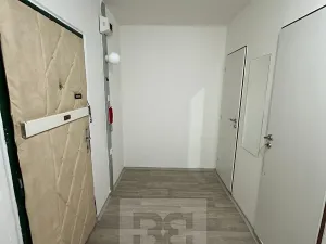Pronájem bytu 2+kk, Praha - Řepy, Bazovského, 44 m2
