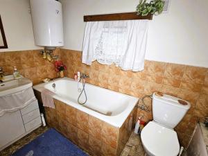 Prodej chaty, Roztoky u Semil, 107 m2