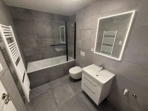 Pronájem bytu 2+kk, Praha - Modřany, Mezi vodami, 67 m2