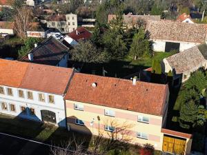Pronájem vícegeneračního domu, Vraný, 258 m2