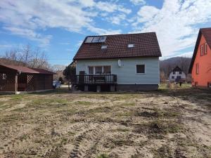 Prodej rodinného domu, Karlovice, 220 m2