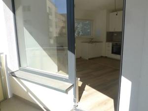 Pronájem bytu 2+kk, Praha - Modřany, Mezi vodami, 52 m2