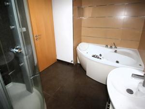 Prodej bytu 3+kk, Praha - Prosek, Trmická, 155 m2