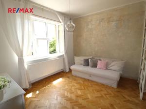 Pronájem bytu 2+kk, Praha - Holešovice, Poupětova, 55 m2