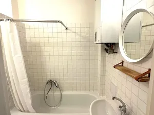 Pronájem bytu 2+kk, Praha - Holešovice, Poupětova, 55 m2