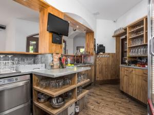 Pronájem restaurace, Břeclav - Poštorná, Celnice-středisko služeb, 270 m2
