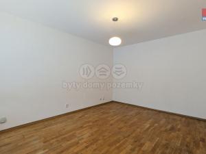 Prodej bytu 1+kk, Praha, Vřesová, 27 m2