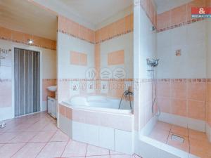 Prodej bytu 3+1, Bukovany, 84 m2