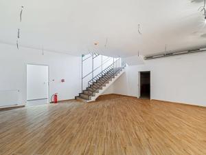 Pronájem restaurace, Praha - Žižkov, Olšanská, 352 m2
