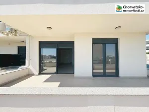 Prodej bytu 3+kk, Novalja, Chorvatsko, 49 m2