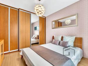 Pronájem bytu 2+kk, Praha - Záběhlice, Mattioliho, 61 m2