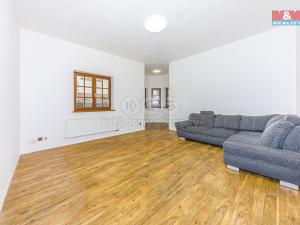 Prodej bytu 4+1, Praha - Horní Počernice, Dobrošovská, 117 m2