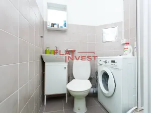 Pronájem bytu 1+kk, Praha - Dejvice, Kafkova, 25 m2