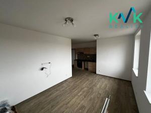 Pronájem bytu 2+kk, Hroznětín, ČSA, 40 m2