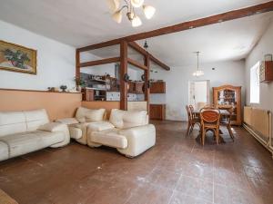 Prodej rodinného domu, Lužná, Komenského, 145 m2