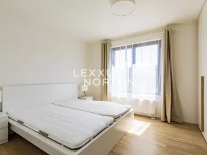 Pronájem bytu 2+kk, Praha - Karlín, Nekvasilova, 67 m2