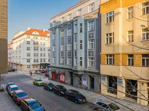 Pronájem bytu 3+1, Praha - Dejvice, Kafkova, 102 m2