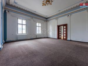 Prodej činžovního domu, Nejdek, náměstí Karla IV., 766 m2