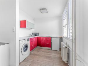 Prodej bytu 1+kk, Praha, Červenkova, 34 m2