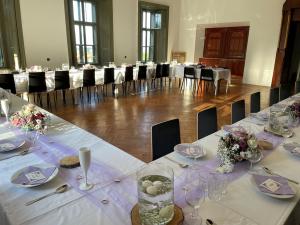 Pronájem ubytování, Holovousy, 10000 m2