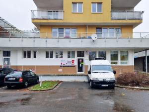 Prodej obchodního prostoru, Otrokovice - Kvítkovice, Hlavní, 430 m2
