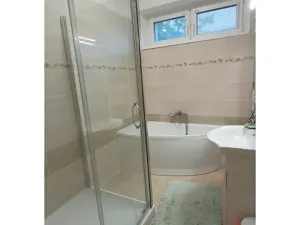 Pronájem bytu 3+1, Praha - Dejvice, Na Kuthence, 90 m2