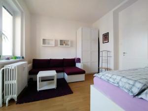 Pronájem bytu 1+1, Praha - Košíře, Prachnerova, 25 m2