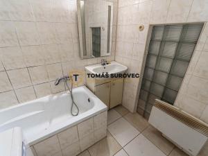 Prodej obchodního prostoru, Vizovice, Palackého Nám., 100 m2