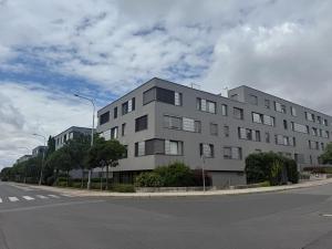 Pronájem obchodního prostoru, Praha - Prosek, Na Prosecké vyhlídce, 87 m2
