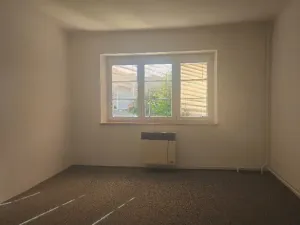 Pronájem bytu 2+1, Česká, 55 m2