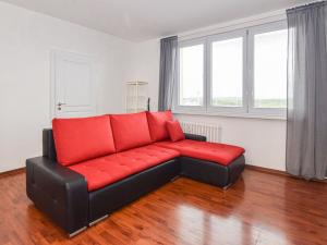 Pronájem bytu 2+kk, Praha - Kamýk, Krhanická, 43 m2