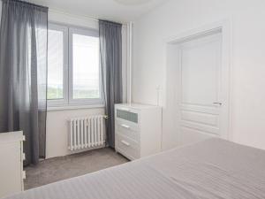 Pronájem bytu 2+kk, Praha - Kamýk, Krhanická, 43 m2