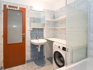 Pronájem bytu 2+kk, Praha - Kamýk, Krhanická, 43 m2