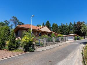 Prodej rodinného domu, Sulice - Hlubočinka, U Lesa, 245 m2